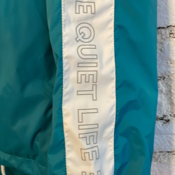 The Quiet Life / hooded wind breaker - Picture 3 of 5